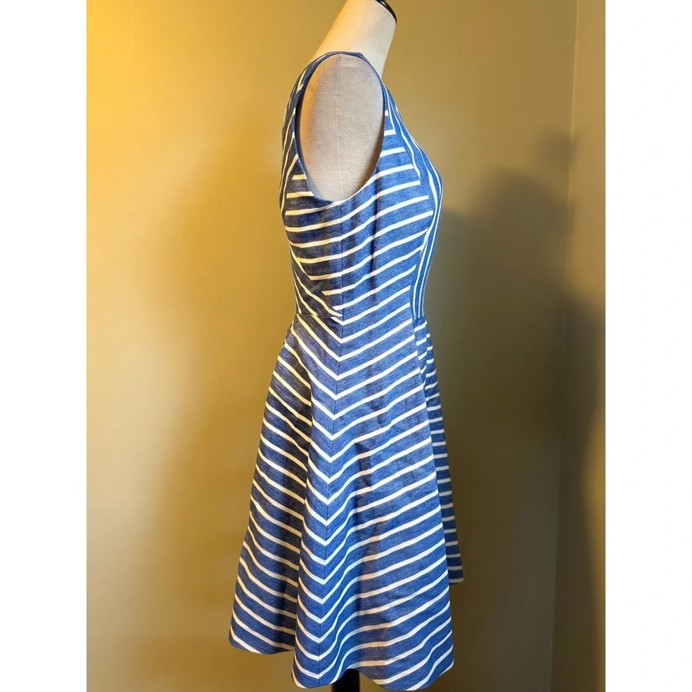 Vineyard Vines capture effortless